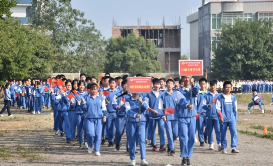 連州市職業(yè)技術(shù)學(xué)校、連州技工學(xué)校舉辦2019年廣播操比賽359.png