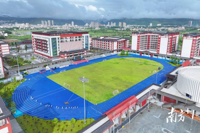 廣州六中連州實(shí)驗(yàn)學(xué)校。曾亮超 攝